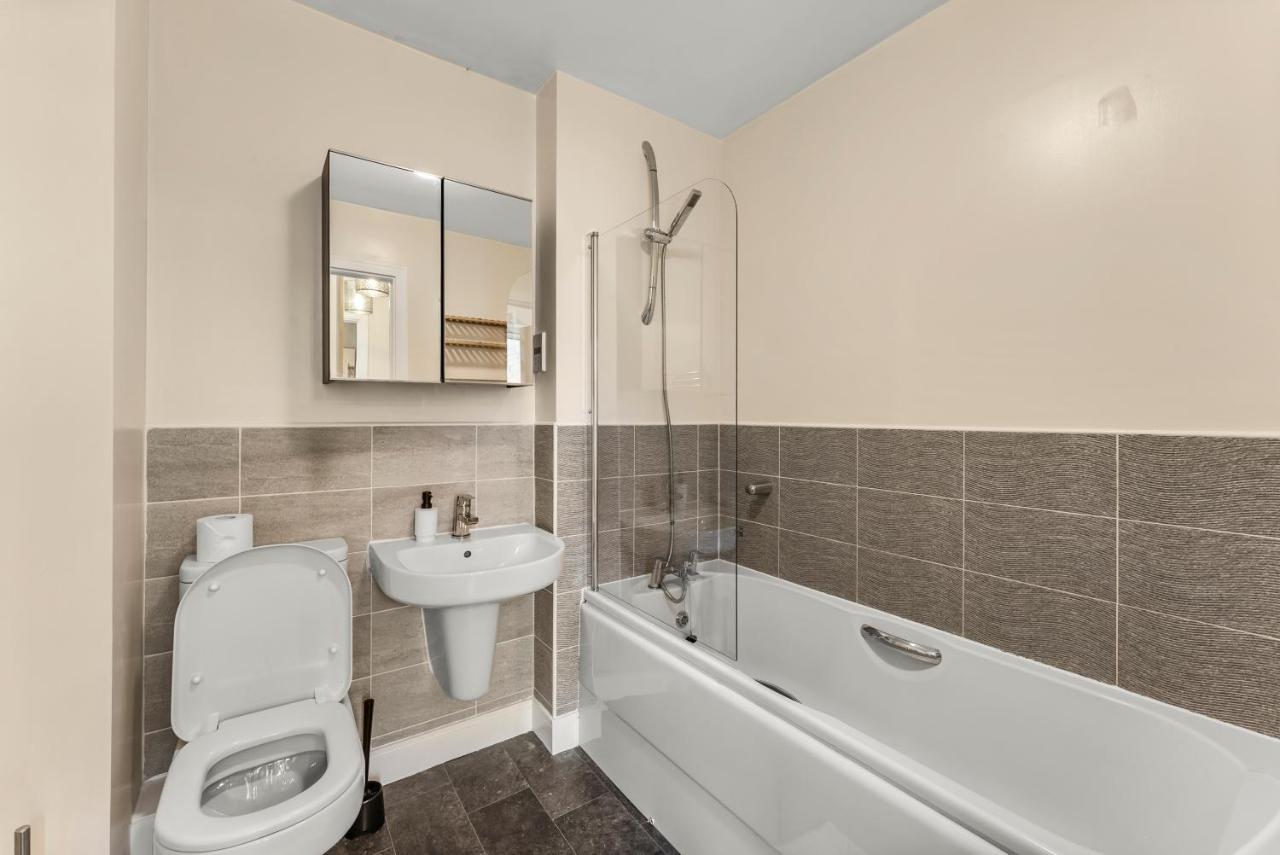 Ferienwohnung Sleek And Stylish 2 Bed With Garden And Parking Sheffield Exterior foto